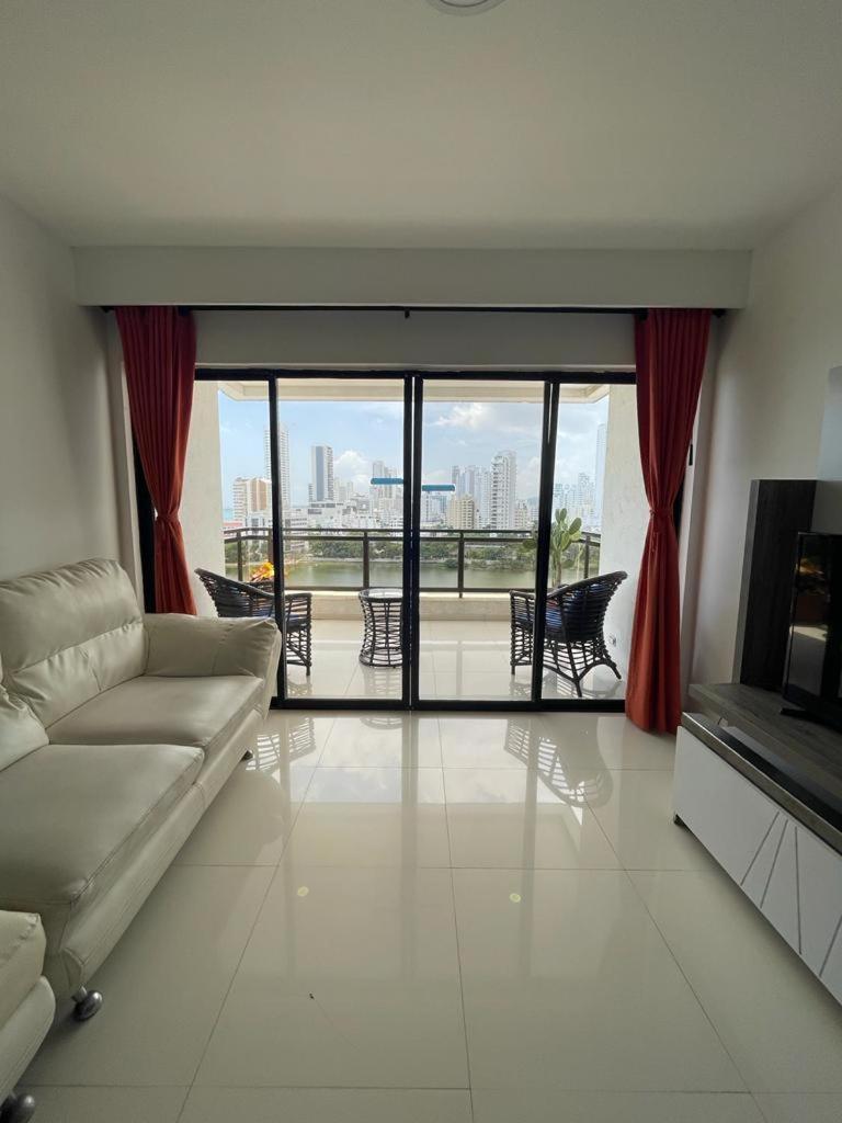 Appartement Con Vista Al Mar Torremarina Premium *